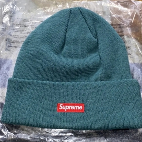 Authentic Supreme New Era S Logo Beanie In Pine Green BNIB Unisex O/S - Picture 3 of 3